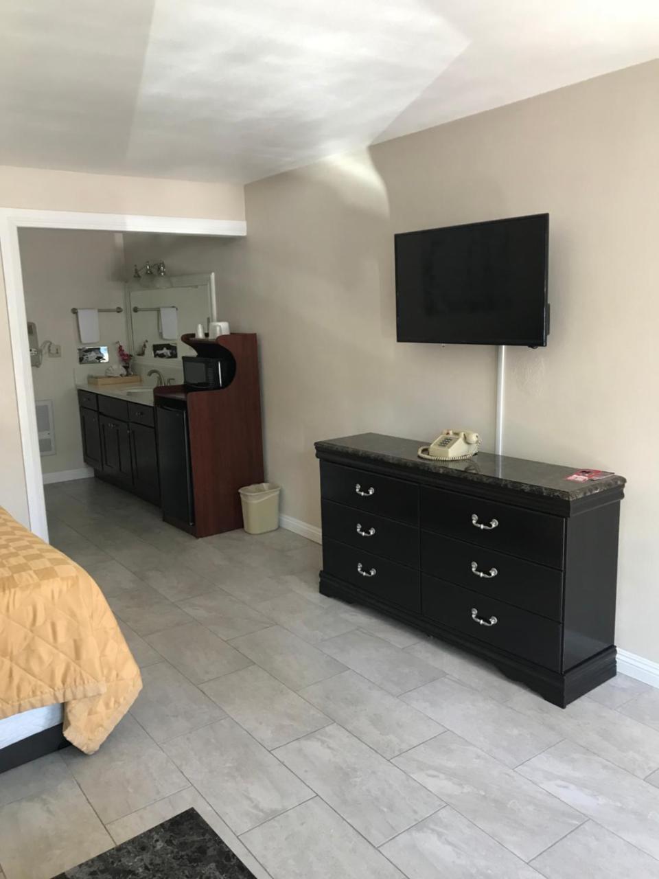 Akua Motor Hotel Anaheim Exterior photo